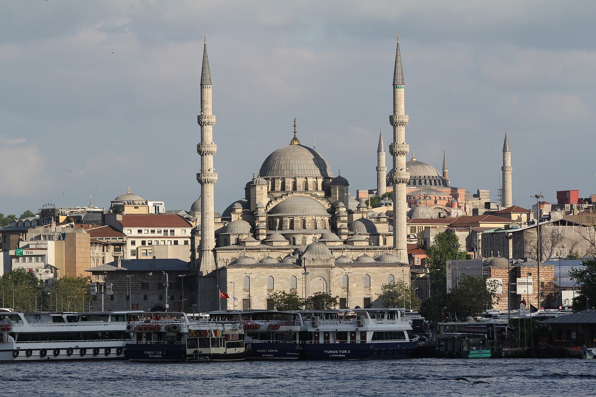 Neue Moschee (Yeni Cami) in Eminönü, Kultur — Istanbul